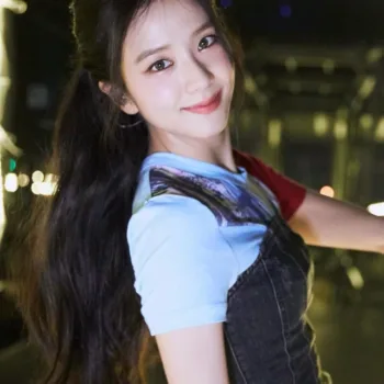 Jisoo com belo look capa 02