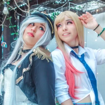 My Dress-Up Darling: Belos cosplays da Marin e da Black Lobelia My Dress-Up Darling - Belos cosplays da Marin e da Black Lobelia - Gabi e Catnory capa 01