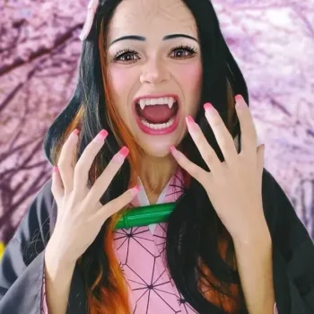 Novas fotos do belo cosplay da Nezuko, de Kimetsu no Yaiba, da Thalia Aguiar Novas fotos do belo cosplay da Nezuko, de Kimetsu no Yaiba, da Thalia Aguiar - capa 03