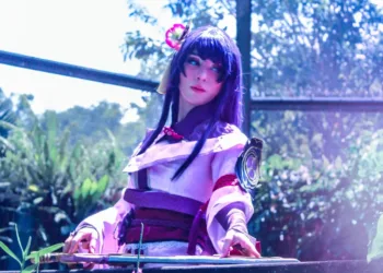 Shogun Raiden Cosplay - Genshin Impact - Gabi capa 001