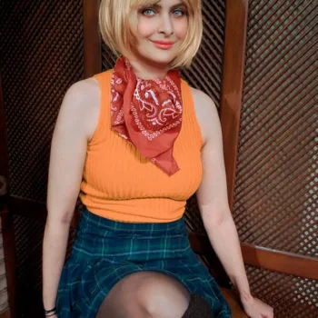 Ashley Graham Cosplay - Resident Evil - capa