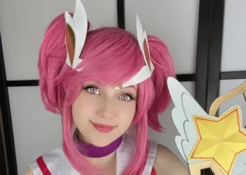 Belo cosplay da Lux Star Guardian, de League of Legends - Ellychan96 capa 02