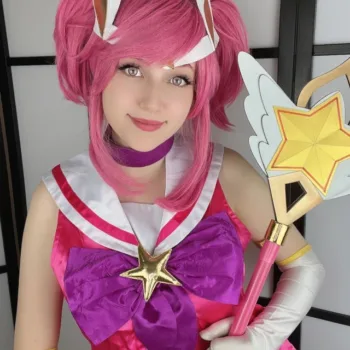 Belo cosplay da Lux Star Guardian, de League of Legends - Ellychan96 capa 02
