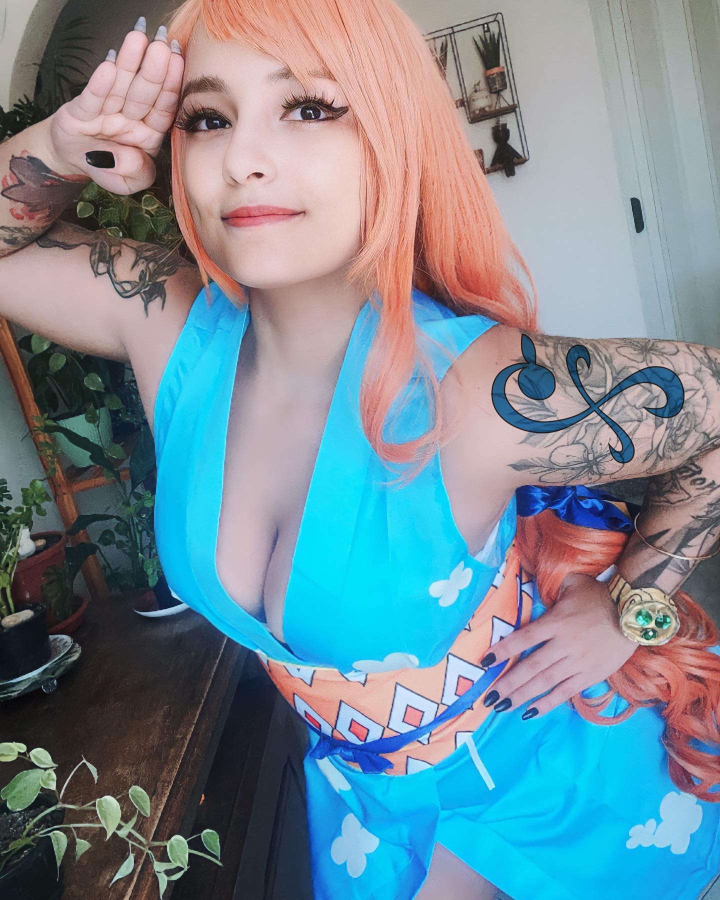 Brasileira Bel Kitsune faz um lindo cosplay da Nami, de One Piece, do arco  Wano