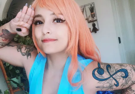 Belo cosplay da Nami, de One Piece, da Bel Kitsune - capa