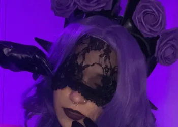 Belo cosplay da Syndra Rosa Definhada, de League of Legends - Kat capa 02