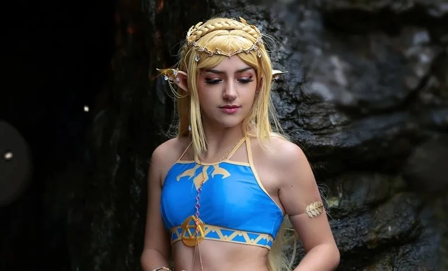 Belo cosplay da Zelda, de The Legend of Zelda - Versão de verão capa