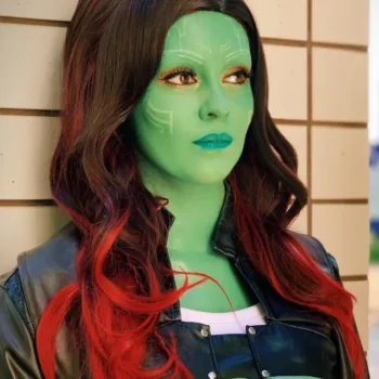 Cosplay incrível da Gamora, dos Guardiões da Galáxia, da Veron Brasileira Veron faz um cosplay incrível da Gamora, dos Guardiões da Galáxia - capa 01
