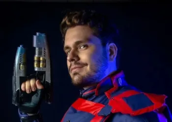 Cosplay incrível do Senhor das Estrelas, dos Guardiões da Galáxia - Leon Tavares Cosplays capa 01