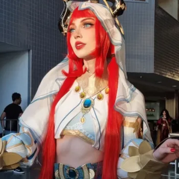 Foto do belo cosplay da Nilou, de Genshin Impact, da cosplayer brasileira Alice Dias - Evento capa