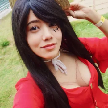 Luffy Cosplay - One Piece - Versão feminina da Tachibana capa 01