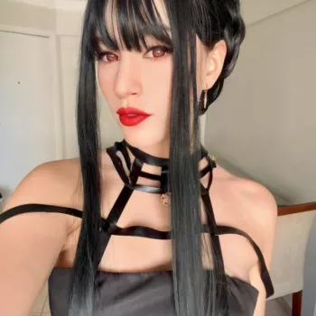 O belo cosplay da Yor Forger, de Spy x Family, da Soh - capa 02