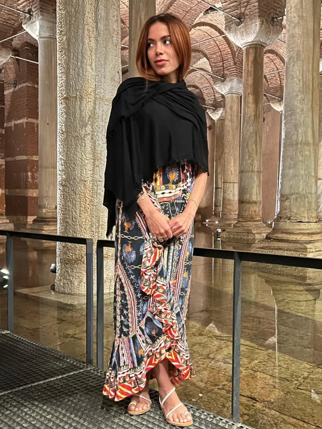 Looks de Anitta da viagem na Turquia, com vestidos