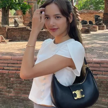 Lisa, do Blackpink, visitou Ayutthaya, na Tailândia Lisa, do Blackpink, visita Ayutthaya, na Tailândia - capa