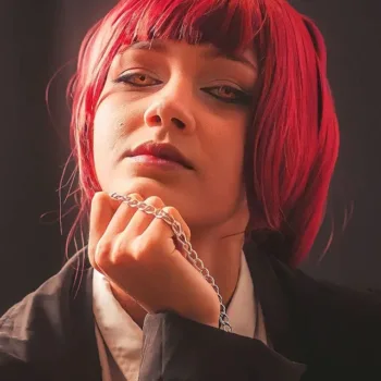 Veja o cosplay incrível da Makima, de Chainsaw Man, da Lari Hyuga - capa 02