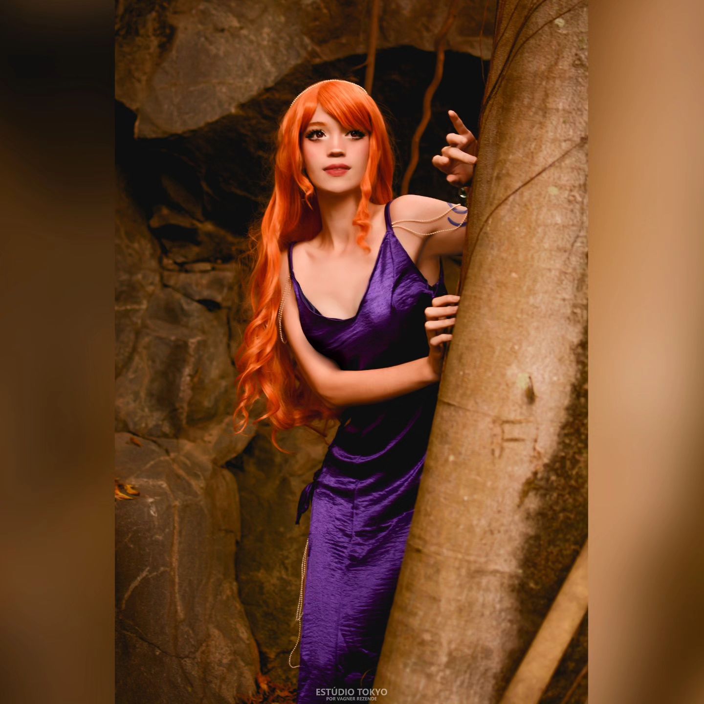 One Piece: Belo cosplay da Nami, com o vestido do arco Zou