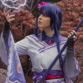 Brasileira Nanda é a Deusa do Raio neste lindo cosplay da Shogun Raiden, de Genshin Impact - capa 01