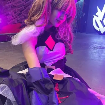 Belo cosplay da Gwen Soul Fighter, de League of Legends, da Lyya 1500 - capa 01