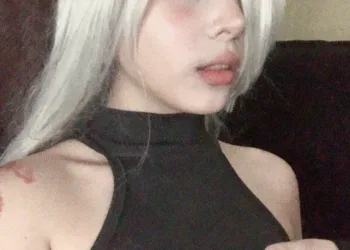 Elizabeth, de Nanatsu no Taizai, neste belo cosplay da Giovanna - capa 02