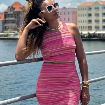 Hi Barbie! Sheron Menezzes usa belo vestido rosa - capa