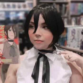 Reze, de Chainsaw Man, neste belo cosplay da Panicy Reze cosplay capa Panicy 002