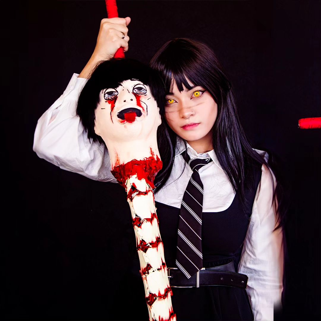 Modelo lululottie.cosplay fez um lindo cosplay da Asa Mitaka de Chainsaw Man, by WotakuGo Brazil