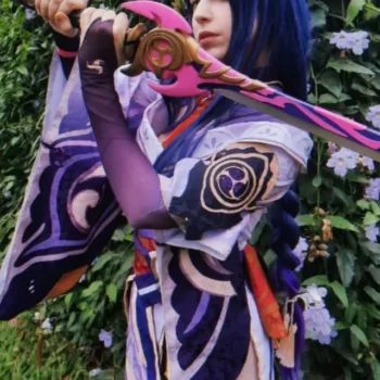 O belo cosplay da Shogun Raiden, de Genshin Impact, da Laura - Foto recente capa 001