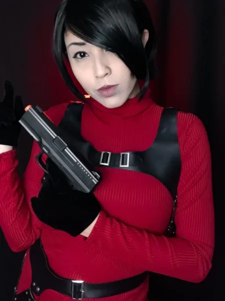 Belo cosplay da Ada Wong, de Resident Evil 4, da Thay - capa 02