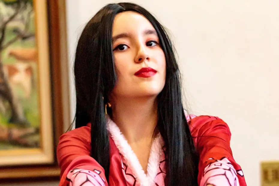 Boa Hancock, de One Piece, neste belo cosplay da Ju Rosário - capa