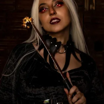 Ensaio temático de vampira - Halloween - Zayraf capa 02