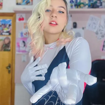 Belo cosplay da Gwen Stacy, do universo do Homem Aranha, da Kimmy Gwen Stacy Kimmy capa 02