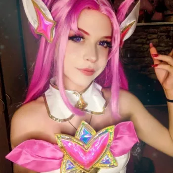 Kai'Sa Star Guardian neste belo cosplay de League of Legends, da Kuhaku Taiyo capa 02