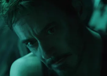 Vingadores: Ultimato ganha novo trailer espetacular! Assista Tony Stark em cena de trailer de Vingadores Ultimato - Homem de Ferro