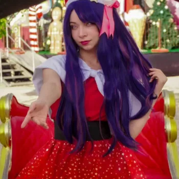 Ai Hoshino, de Oshi no Ko, ganha belo cosplay natalino da yumihina0 Ai Hoshino, de Oshi no Ko, ganha belo cosplay natalino da yumihina0 - capa 02