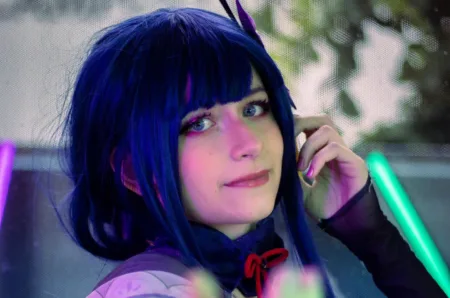 Shogun Raiden, de Genshin Impact, neste belo cosplay da Sora - capa 01