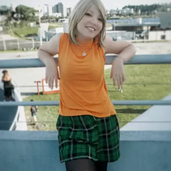 Ashley Cosplay, from Resident Evil 4 Ashley, de Resident Evil 4, neste belo cosplay da Savannah - capa 02