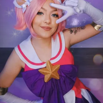 Belo cosplay da Lux Guardiã Estelar, de League of Legends, da Amanda - capa 02