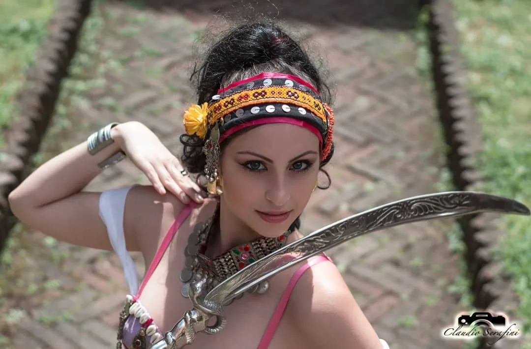 Belo cosplay da Princesa Esmeralda 01