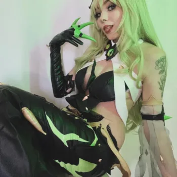 Lindíssimo cosplay da Mobius, de Honkai Impact, da Thais - capa 02