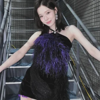 Winter, cantora da Aespa, comemora aniversário com belo look Look da Winter, da Aespa - capa 02-02