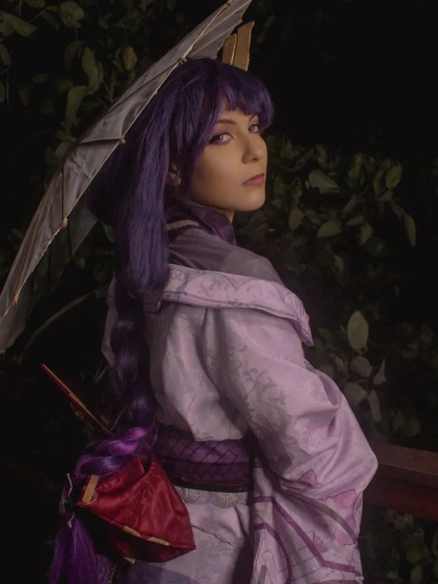Genshin Impact: O belo cosplay da Shogun Raiden, da Lua (@yunicosplay)