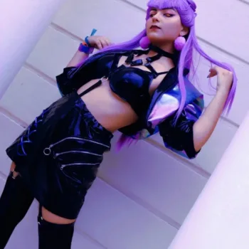 O lindo cosplay da Evelynn All Out, de League of Legends, da Yuni - capa 02