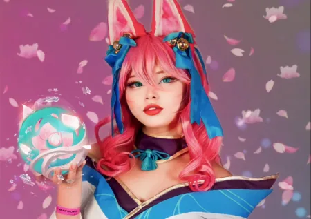 Ahri Spirit Blossom, de League of Legends, neste lindo cosplay da thayyuumi - capa