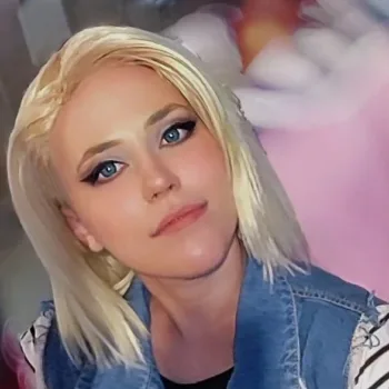 Belo cosplay da Android 18, de Dragon Ball, da Harybel - capa 01