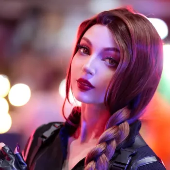 Brasileira Alice Dias faz belo cosplay da Viúva Negra, da Marvel Belo cosplay da Viúva Negra, da Marvel - Alice Dias capa 01