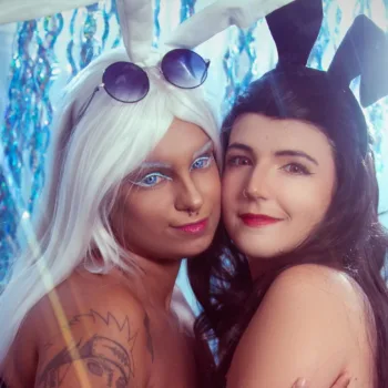 Jujutsu Kaisen - Belos cosplays femininos temáticos de Satoru Gojo e Suguru Geto, da Giu Ayato e da River - capa