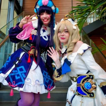 Genshin Impact: Yunjin e Barbara ganham belos cosplays Barbara e Yunjin Cosplays - Genshin Impact - capa 02