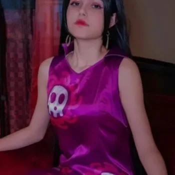 Boa Hancock, de One Piece, neste belo cosplay da Titia Maiii - capa 02