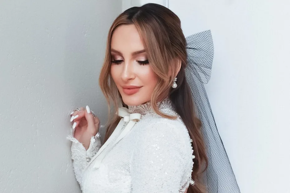 Claudia Leitte divulga fotos e detalhes de seu lindo vestido usado na renovação de votos - capa