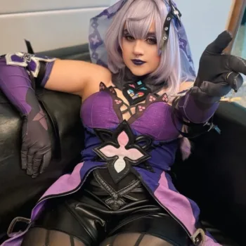 Belo cosplay da Black Swan, de Honkai Star Rail - nahluamui capa 02